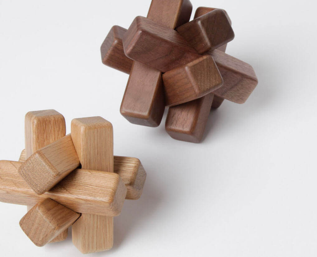 Screw puzzle wood